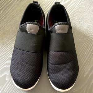 Kuru Ellie slip on sneakers.